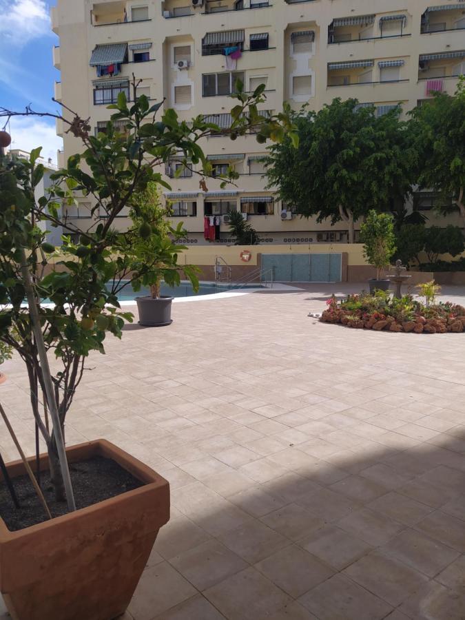 Ver621 - Estudio Con Vistas Al Mar, Wifi, Piscina, Centro A 100 Metros, Playa A 600 Metros Торремолинос Экстерьер фото